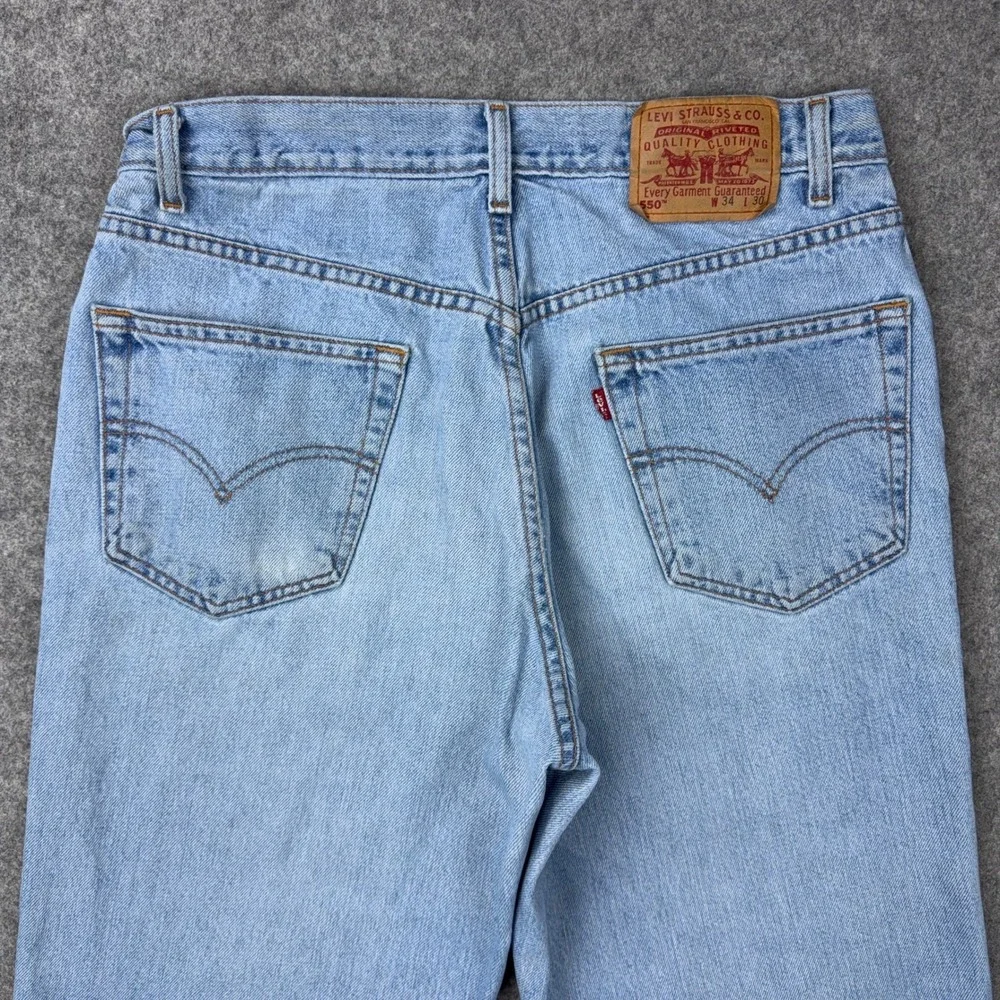VTG Levi's Jeans Mens 34x30 Light Wash 550 Relaxed Fit‎ Tapered Leg Denim 90s